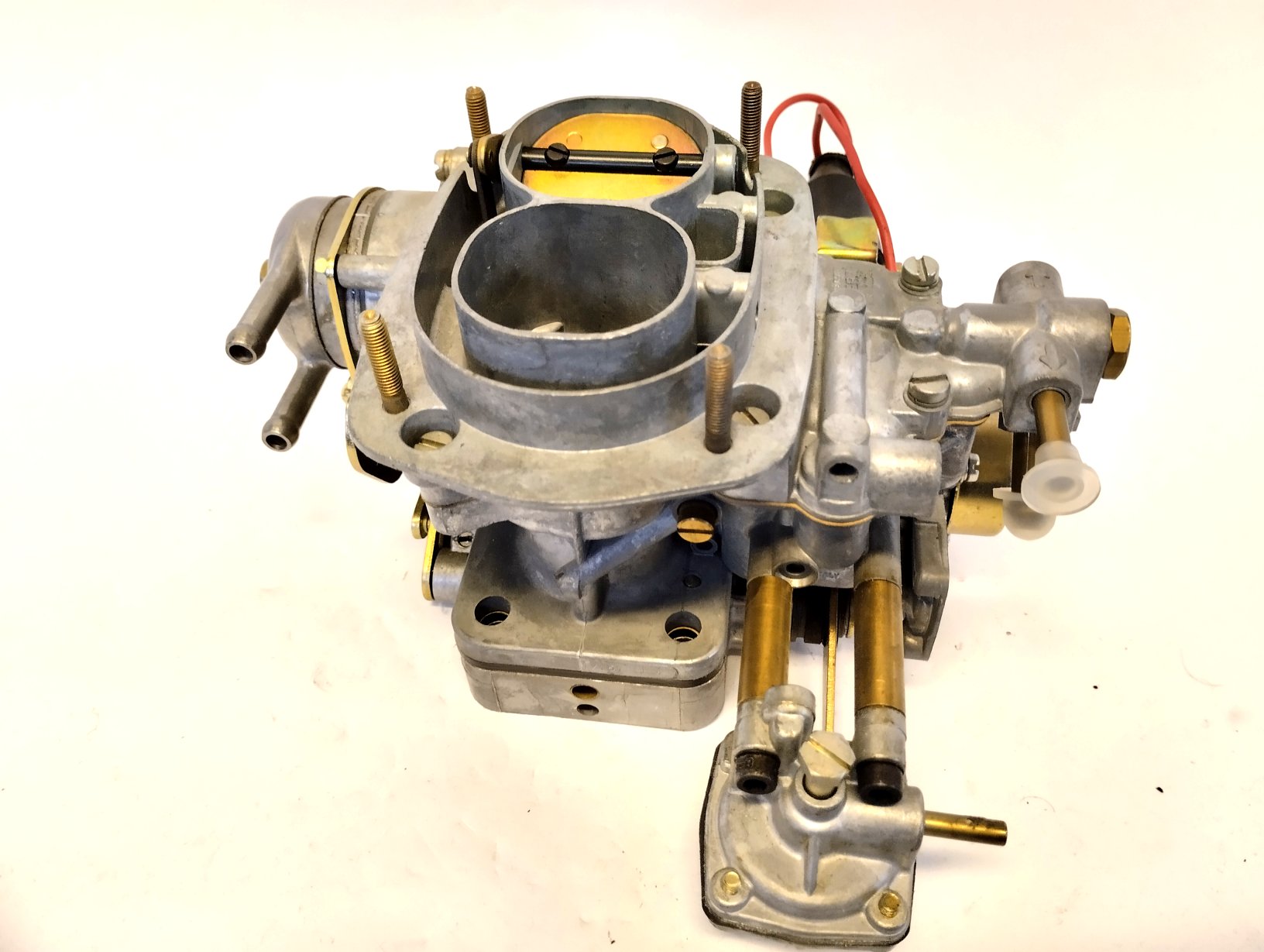 36 ADL 1/151 Lancia Gamma 